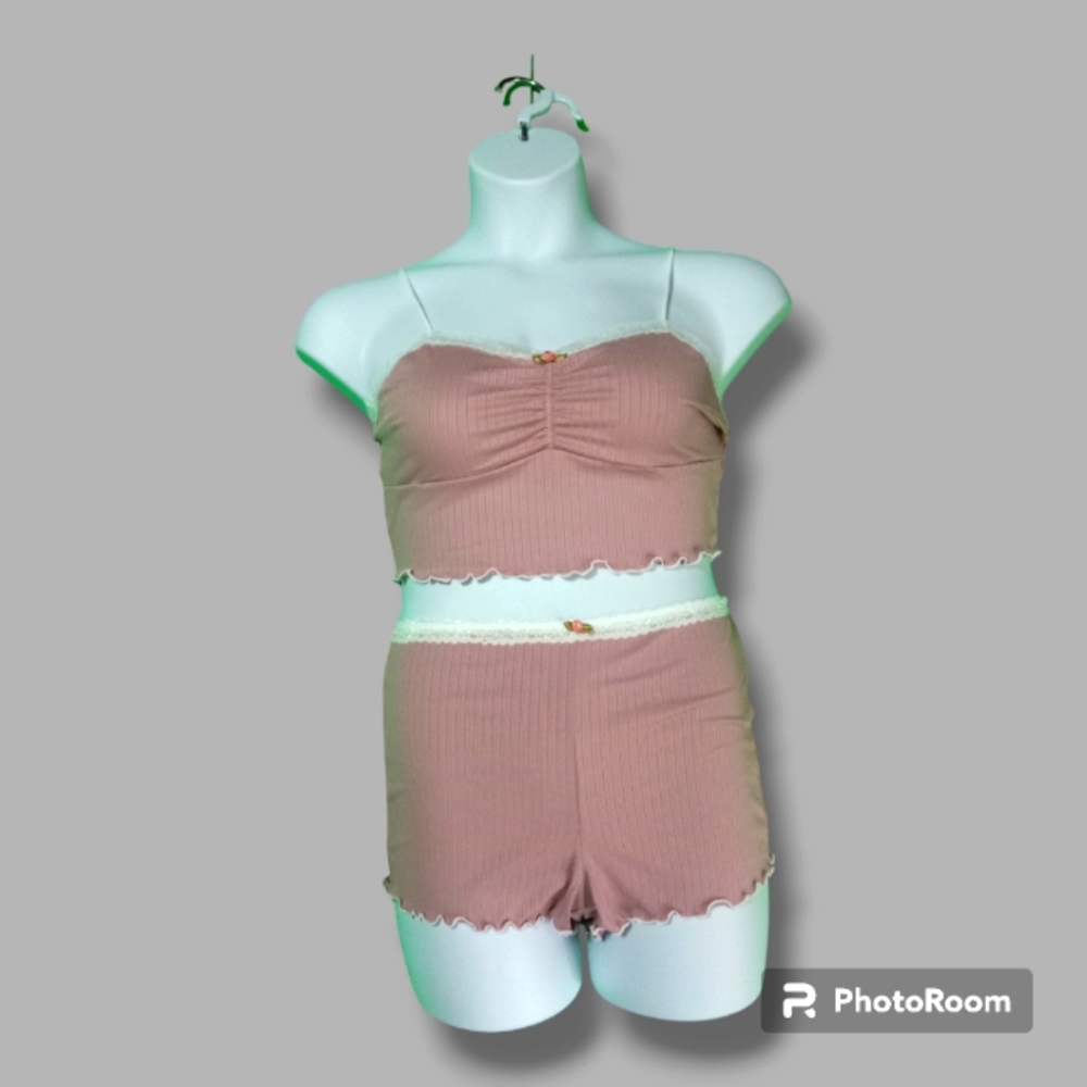 NWT 2 Piece Camis short set loungewear